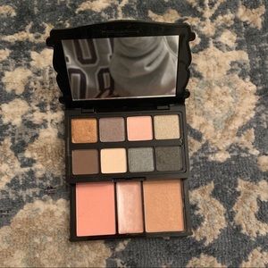Too Faced Glamour to Go eyeshadow palette